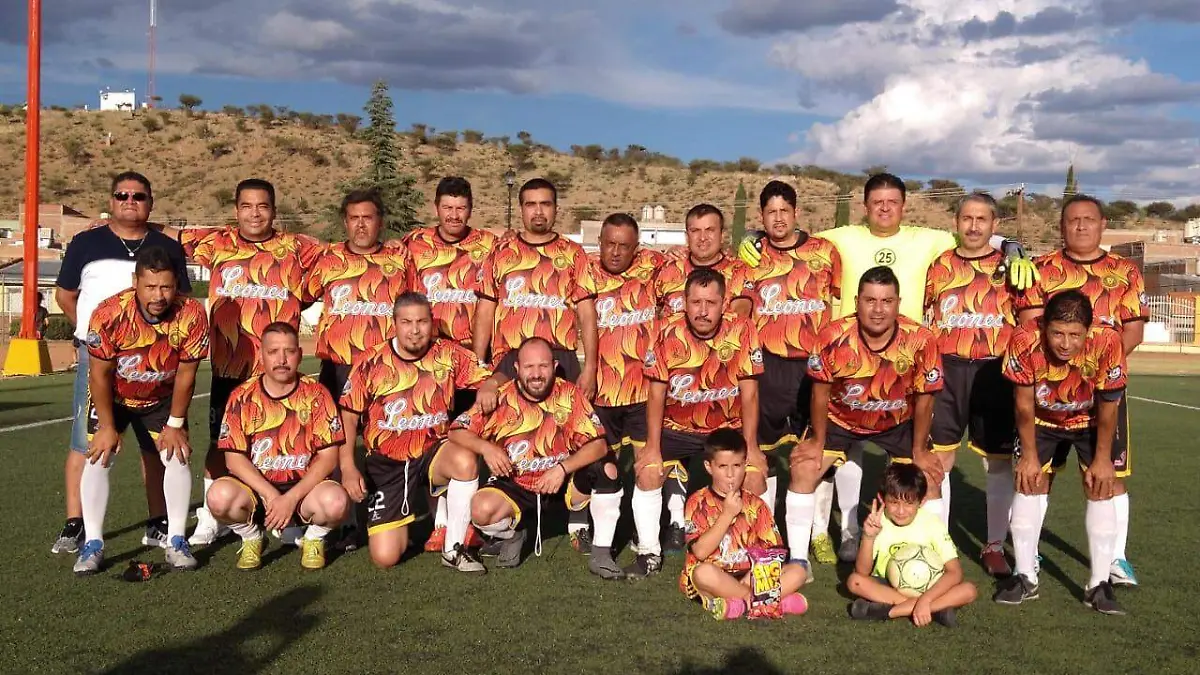 Equipo juan ontiveros leones negros